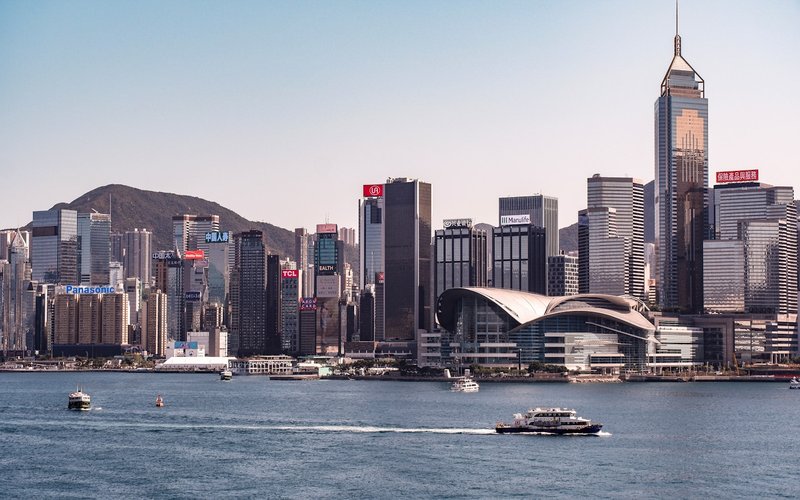Hong Kong Company Re-domiciliation 2026: Complete Guide for Overseas Companies